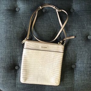 Coach Kitt Messenger Crossbody Pebbled Taupe purse handbag